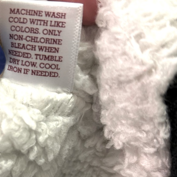 Junior girl’s large SO brand fleece zip jacket with soft & cozy faux fur lining - Picture 7 of 7